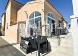 Resale - HOUSE -
LOS BALCONES - LOS ALTOS
