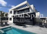 Resale - VILLA -
ALGORFA - Inland