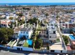 Wederverkoop - VILLA -
TORREVIEJA - LOS BALCONES - LOS ALTOS