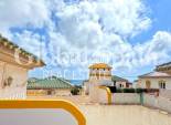 Wederverkoop - HUIS -
TORREVIEJA - Costa Blanca