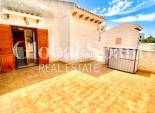 Wiederverkauf - VILLA -
LA ZENIA - Costa Blanca